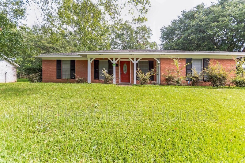 Primary Photo - 126 Mayfair Dr