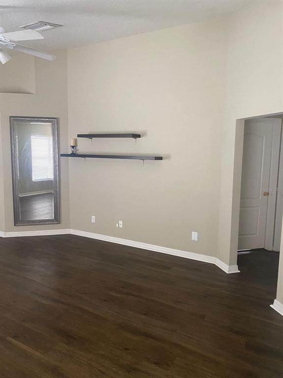 Foto del edificio - 8411 Deer Chase Dr