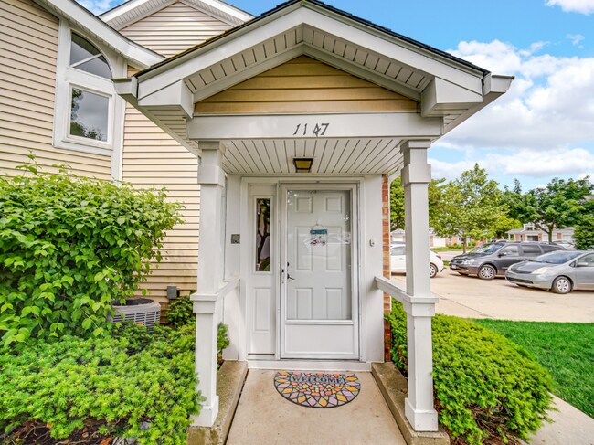 Building Photo - 1147 Courtland Dr