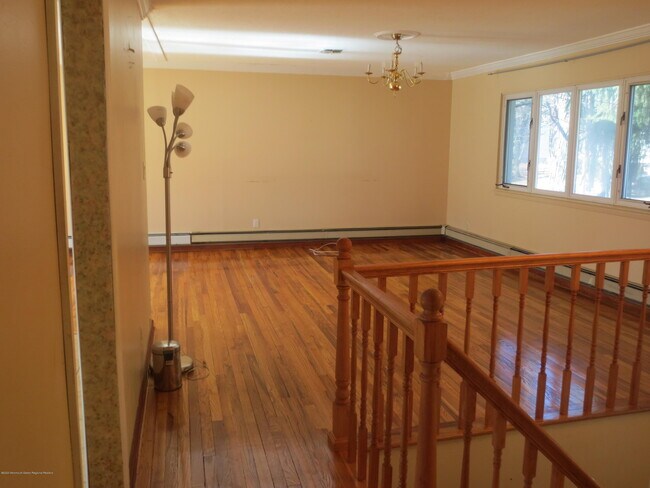 Foto del edificio - 6 Nottingham Dr