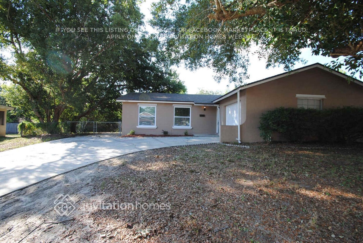 Primary Photo - 520 Sunrise Dr