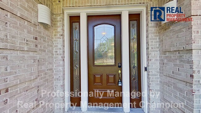 Building Photo - Unique Landfall Property with Private Pool