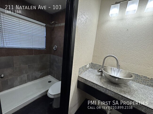 Foto del edificio - 211 Natalen Ave