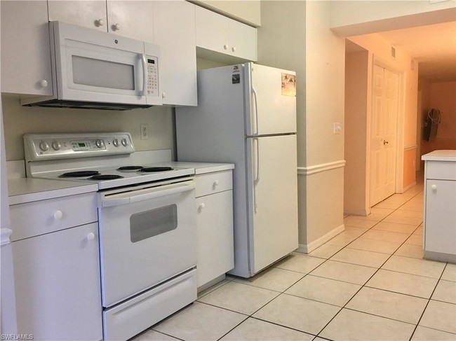 Building Photo - 28750 Diamond Dr