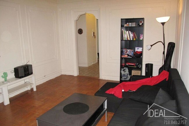 Building Photo - 4606 9th Ave