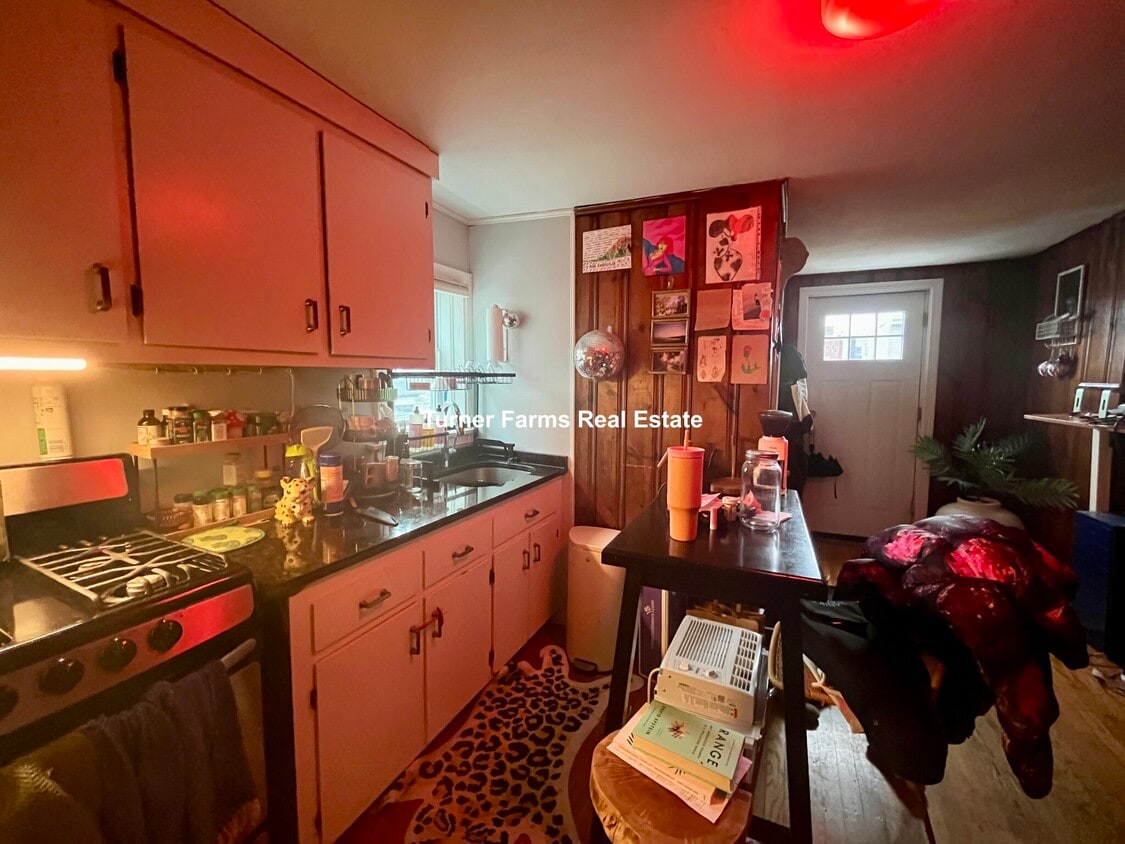 Primary Photo - 57 Atherton St