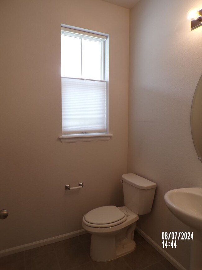 Foto del edificio - Stunning Home in Castle Rock 4Bedrooms 3.5 Bathrooms!