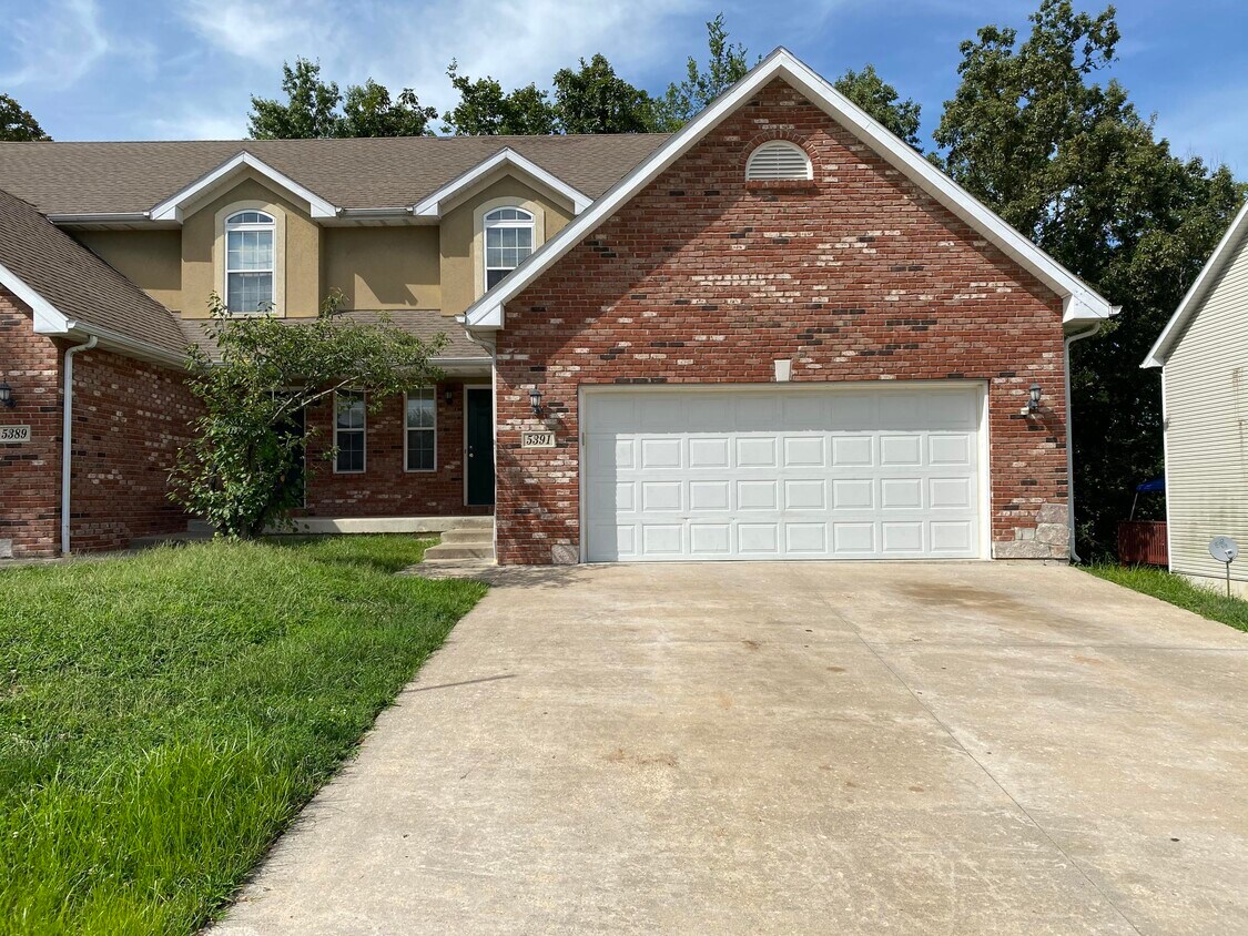 Primary Photo - 5391 E Trikalla Dr