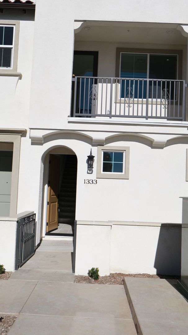 Building Photo - FOR RENT!! Brand New Townhome in El Cajon FOR RENT!!