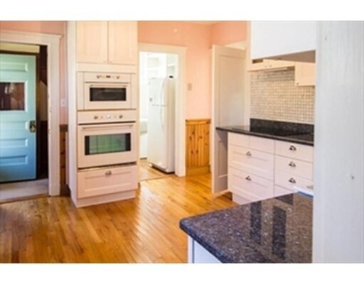 Building Photo - 28 Avalon Rd