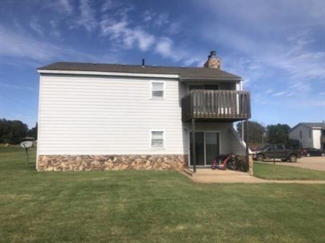 Building Photo - 500 Curry Ln