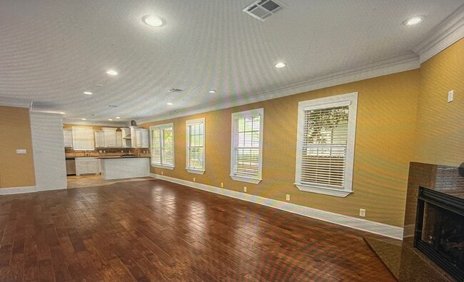 Building Photo - 461 Slattery Blvd