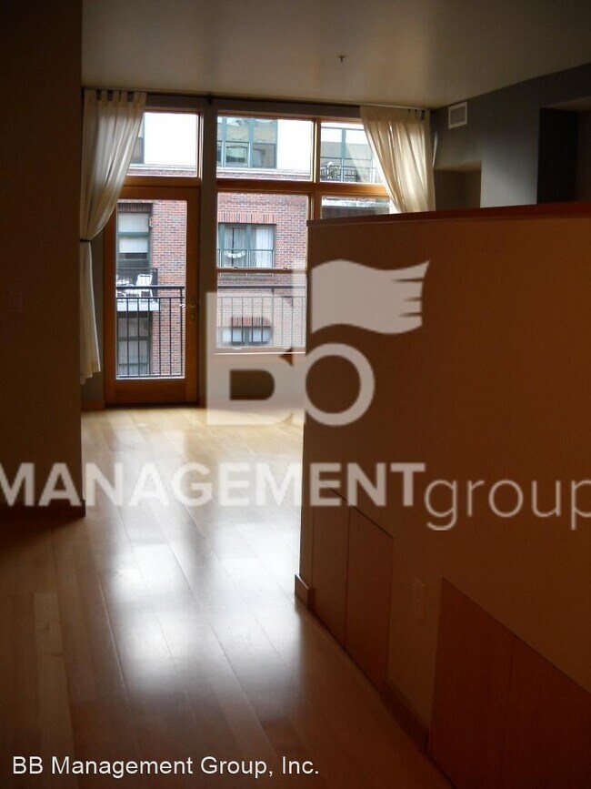 Building Photo - 1 br, 1 bath House - 821 NW 11th Ave. #507