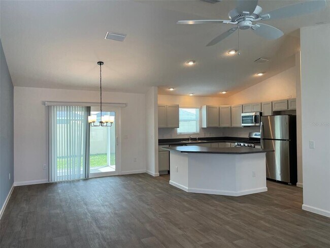 Building Photo - 1606 PUNTA RASSA Ln