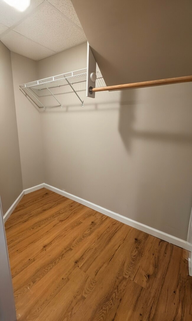 Foto del edificio - 17 Columbus Rd