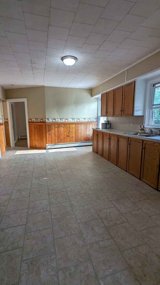 Foto del edificio - 237 Pleasant St
