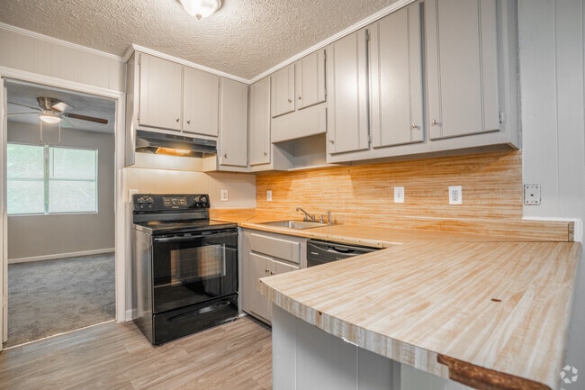 Interior Photo - Northwood Apartments