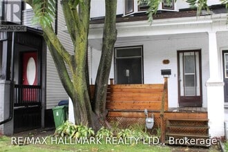 Building Photo - 48 Strathcona Ave