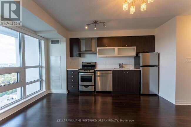 Photo du bâtiment - 2015 Sheppard Ave E