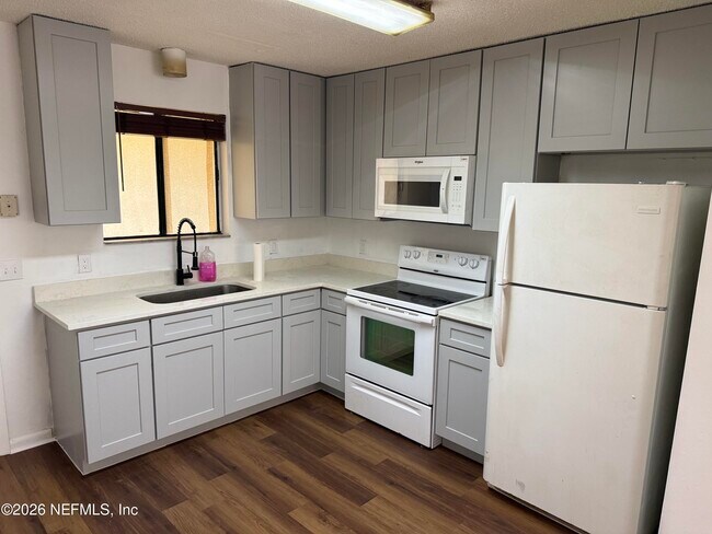 Foto del edificio - 5243 Westchase Ct