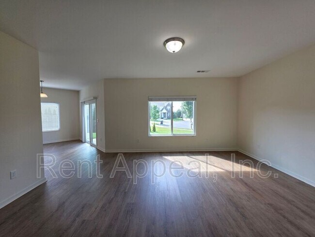 Foto del edificio - 1490 Avalon Creek Rd