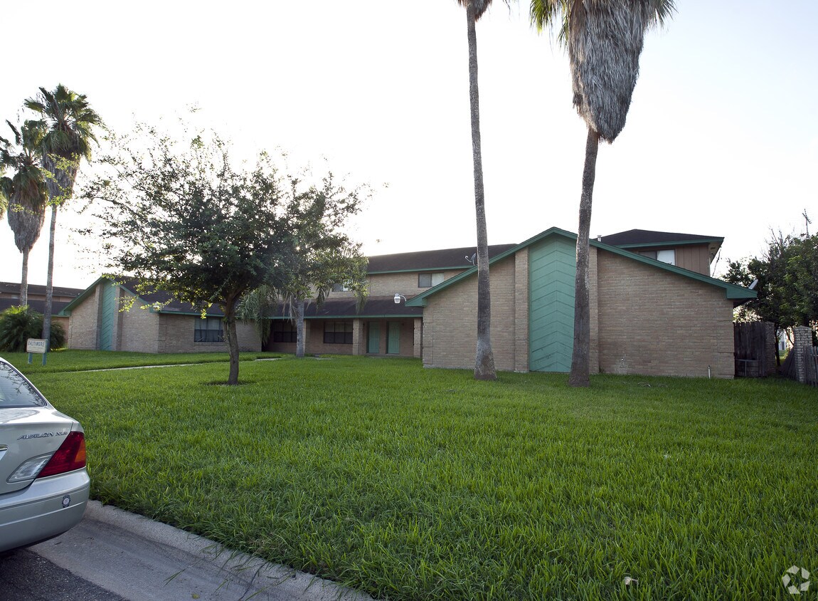Building Photo - 1011 Citrus Terrace