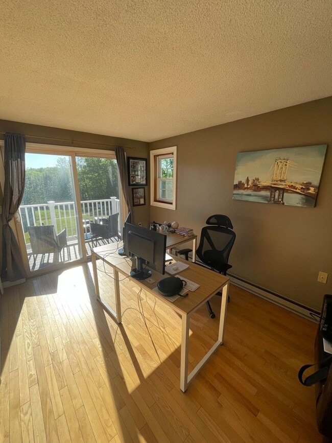 Building Photo - Townhouse located at Pheasant Hill, North Berwick Maine