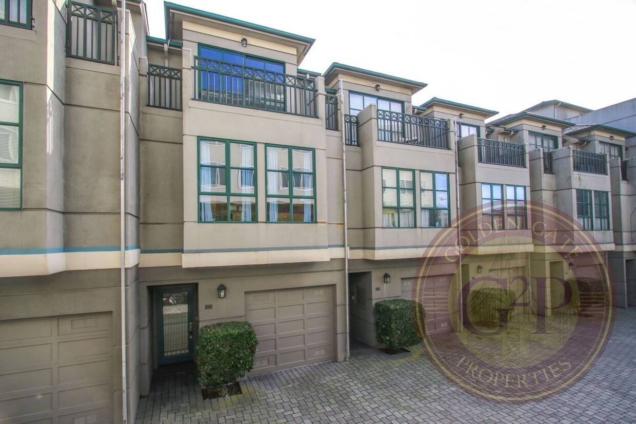 Foto principal - Twin Peaks - 2 BR, Office, 2.5 BA Townhome...