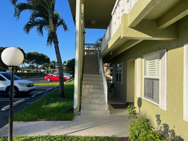 Foto del edificio - 1150 Boxwood Dr