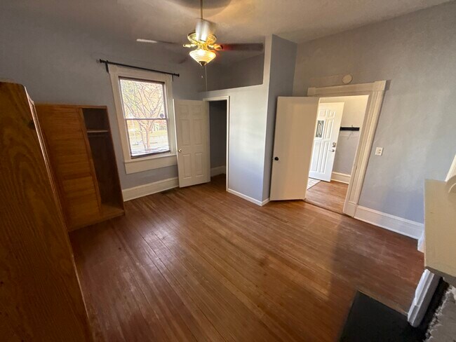 Foto del edificio - 1098 Center St NW