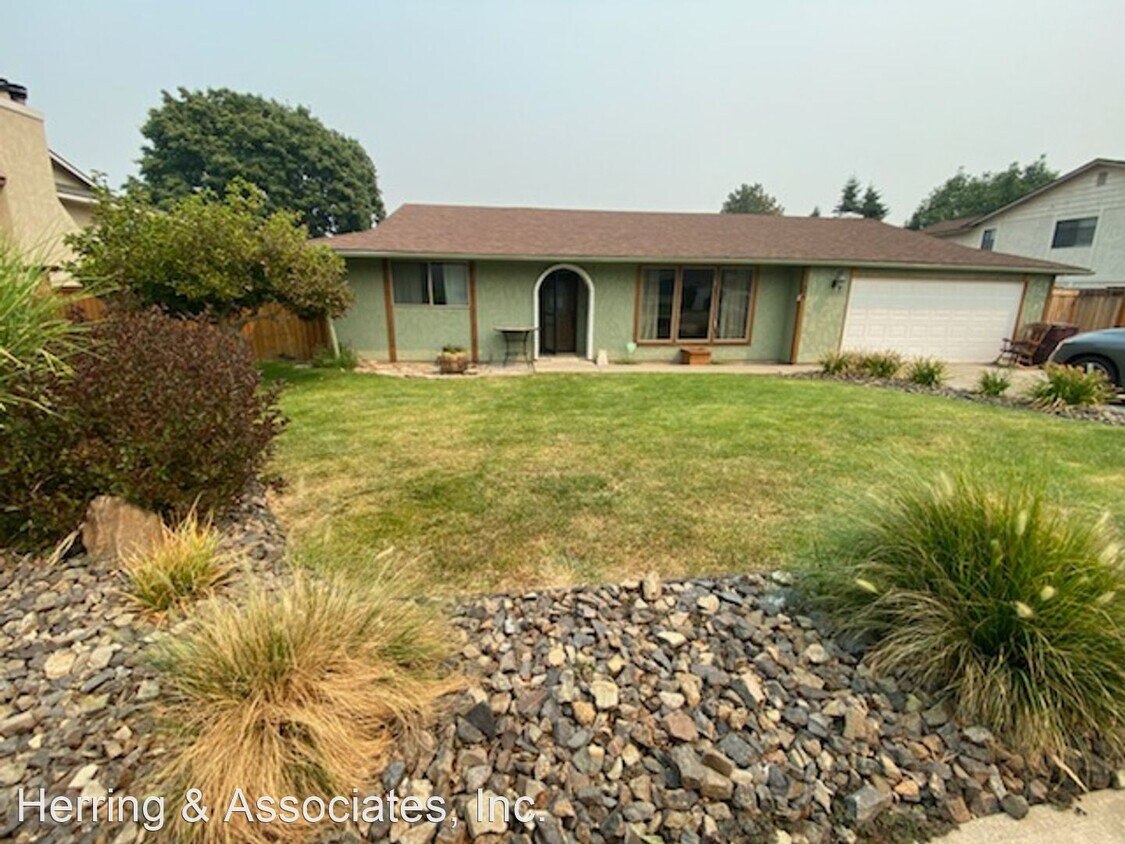 1209 Ormiston St, Wenatchee, WA 98801 House Rental in Wenatchee, WA