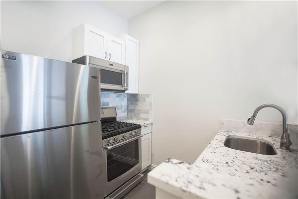 Building Photo - 558 W 162nd St
