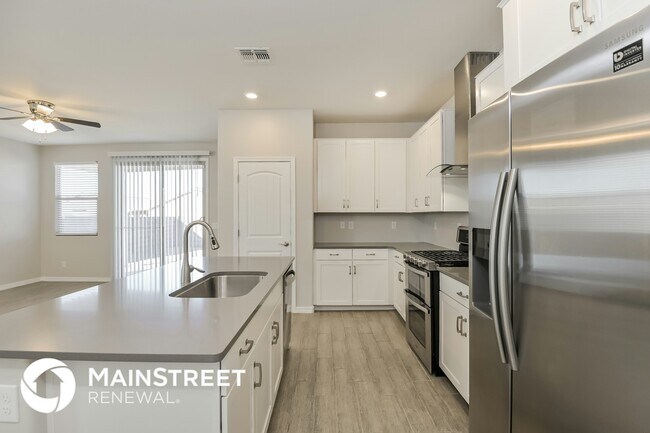 Foto del edificio - 8835 N Hardy Preserve Loop