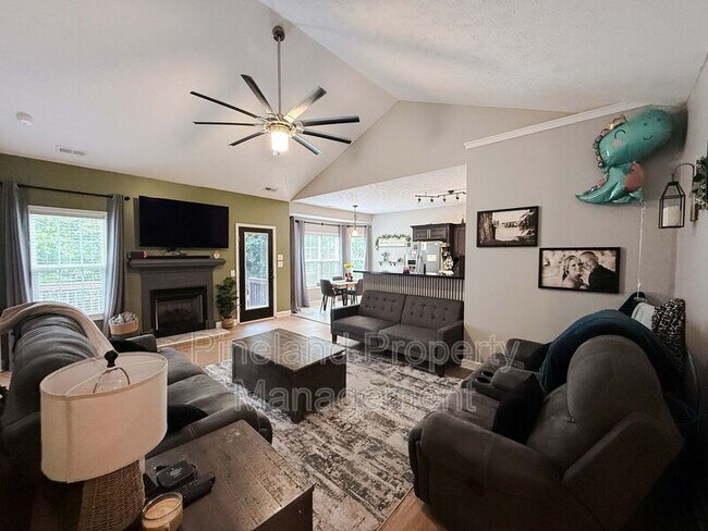 Building Photo - 229 Scarlet Oak Dr