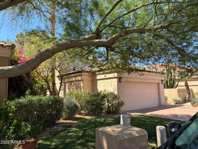 Foto del edificio - 7891 E Desert Cove Ave