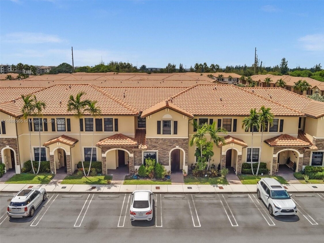 Foto principal - 8926 W 35th Ct