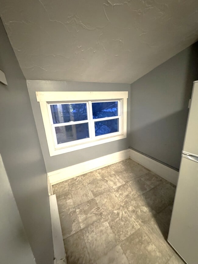 Photo du bâtiment - 385 Lutz St