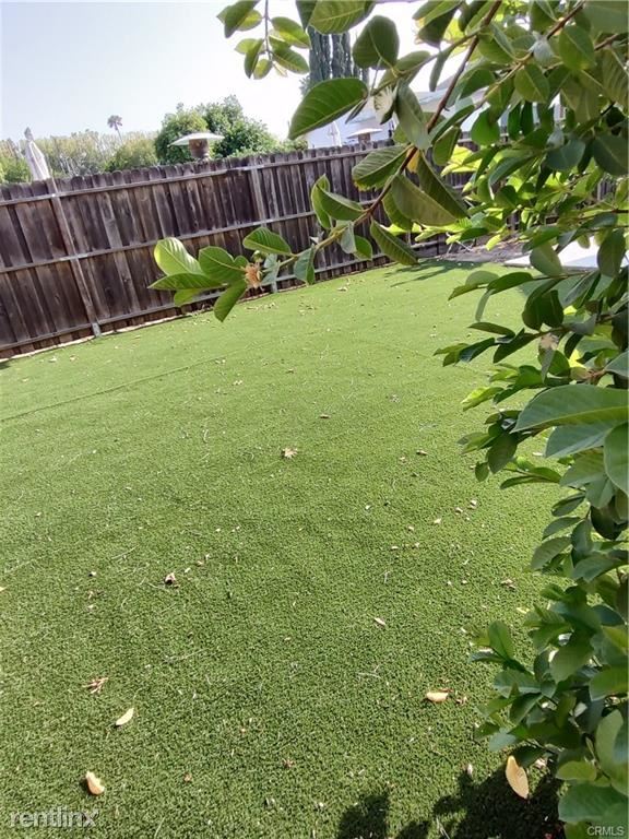 Foto del edificio - 4 br, 3 bath House - 5720 Gentry Ave