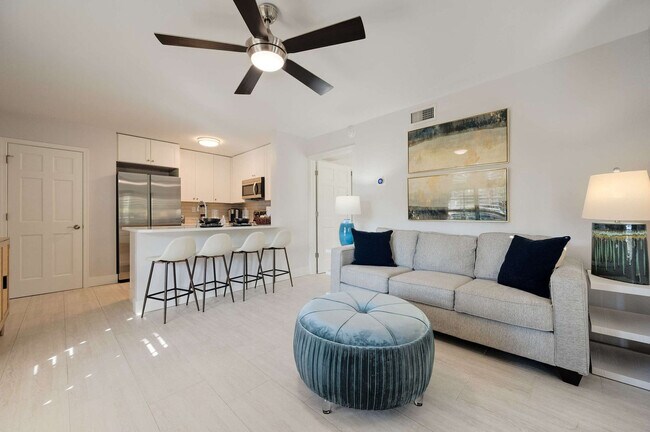 Foto del edificio - 655 8th Ave S