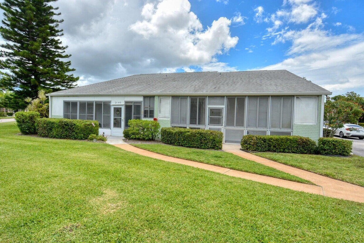 2141 SE Edler Dr, Stuart, FL 34994 Condo for Rent in Stuart, FL