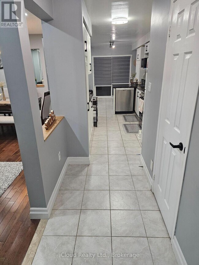 Building Photo - 5944 Ridgecrest Trail