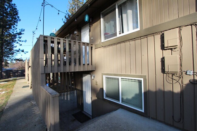 Foto del edificio - Great Spokane Valley Location-2 bed 1 bath...