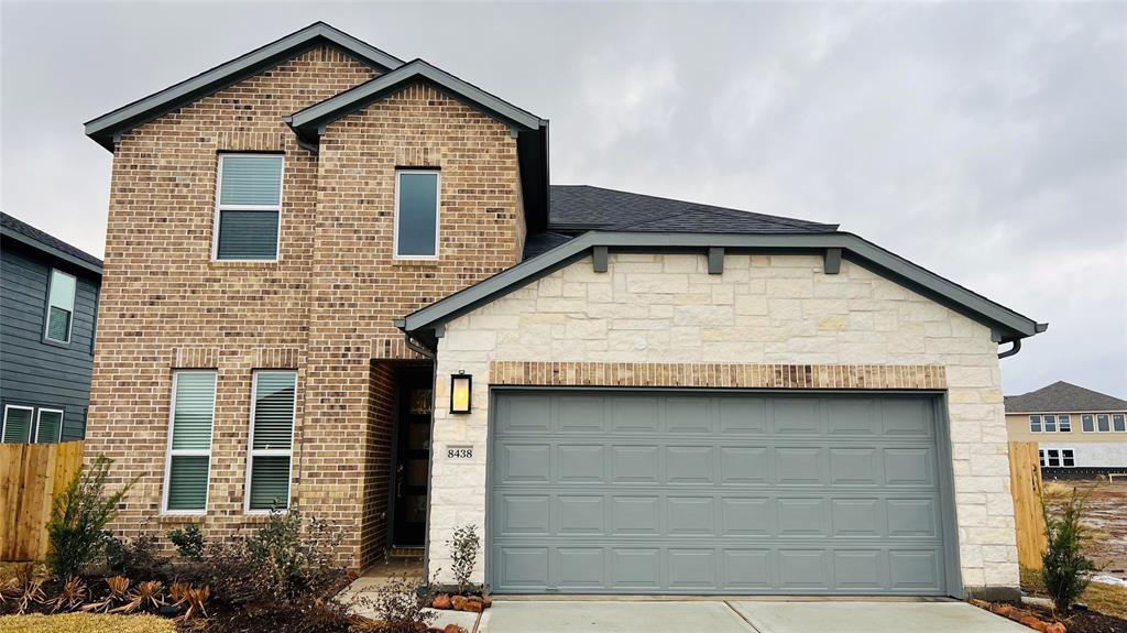 8438 Harrington Grove Trl