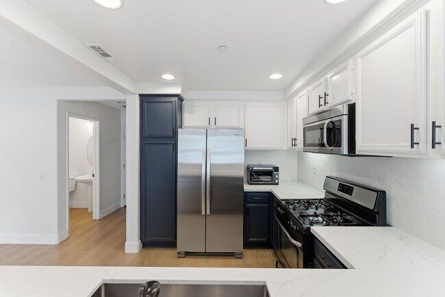 Foto del edificio - Charming Three Vines Condo with Fresh Upgrades