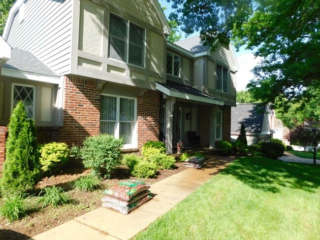 Building Photo - 2833 Hilly Haven Ct