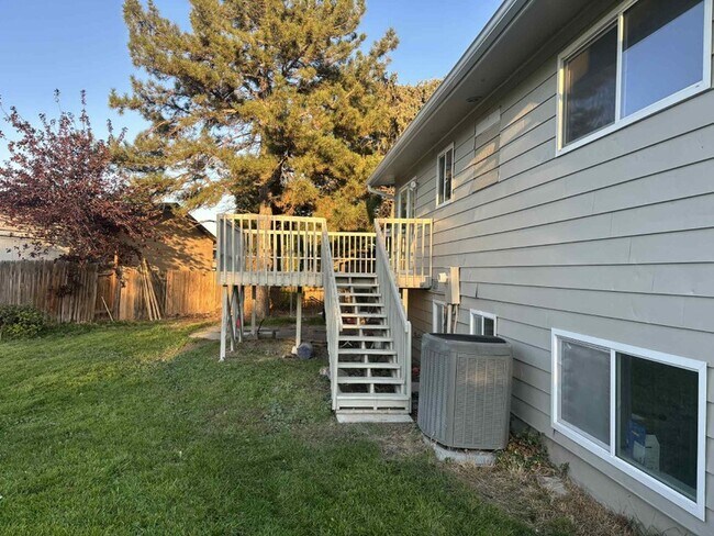 Building Photo - 3814 W Mansfield Cir