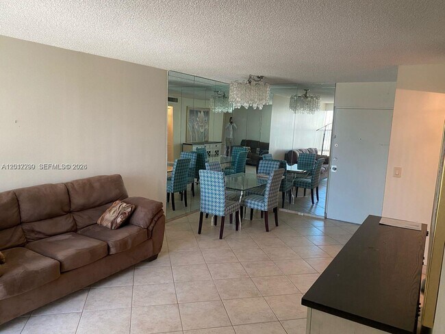 Foto del edificio - 17570 Atlantic Blvd