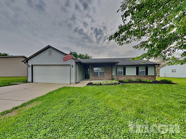 Building Photo - 1690 Fountain Lk Dr E