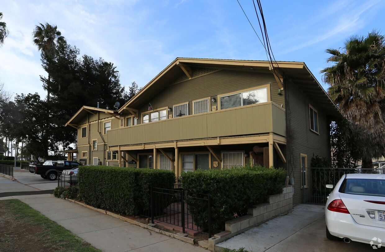 Building Photo - 475 E St