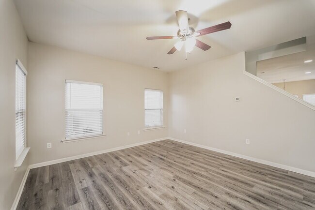 Building Photo - 507 Waterlemon Way